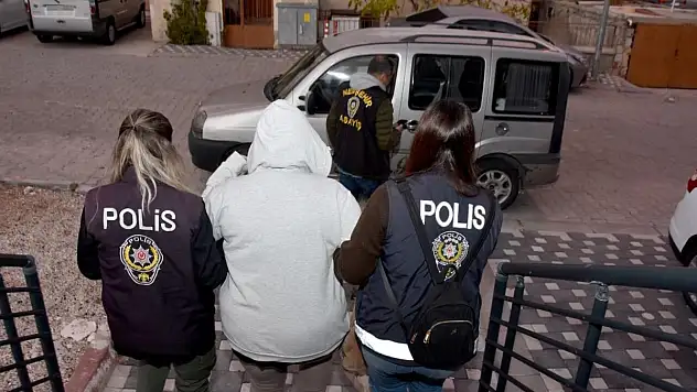 Fuhuş operasyonu: 5 gözaltı