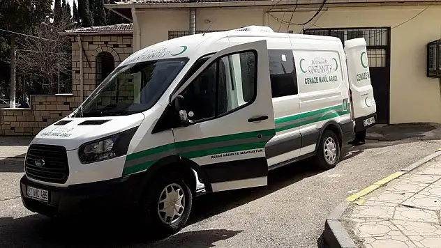 Gaziantep'te otomobil ile traktör çarpıştı: 2 ölü