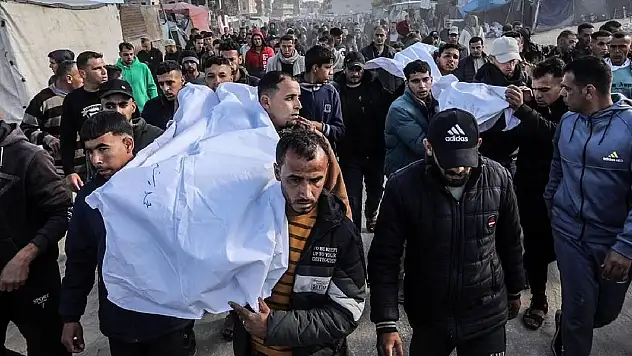 Gazze'de can kaybı 50 bin 933'e çıktı