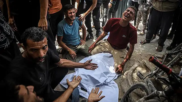 Gazze'de can kaybı 70 bin 365'e yükseldi