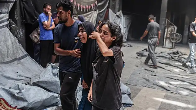 Gazze'den dönen İngiliz doktor: İsrail genç erkekleri kasten hedef alıyor