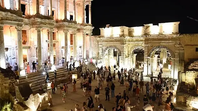 Gece müzeciliğinde ziyaretçi rekoru