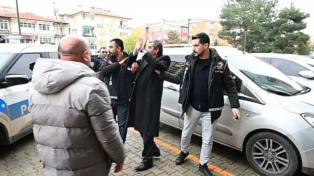 Gelinini yaralayıp, onun kız kardeşini öldüren kayınpeder adliyeye sevk edildi