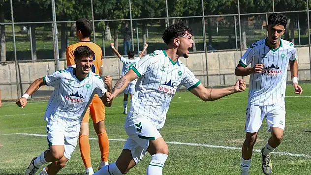 Genç Kartallar Kasımpaşa'ya konuk oluyor
