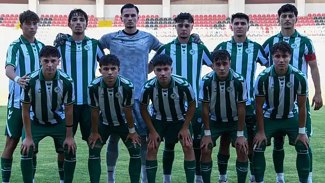 Genç Kartallar'dan İzmir'den 1 puanla dönüyor