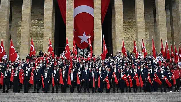 Gençler ve sporcular 19 Mayıs'ta Anıtkabir'de buluştu