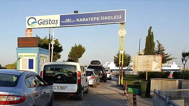Gökçeada ve Bozcaada hattında yarın 17 ek feribot seferi yapılacak