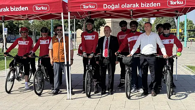 Gönül gözüyle 259 kilometre: Konya'dan Ankara'ya şehitler için yola çıktılar!