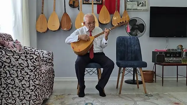 Gönüllerde taht kuran, yaşayan kültür hafızası Arif Çayır...