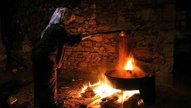 Gördes'te pekmez mesaisi başladı