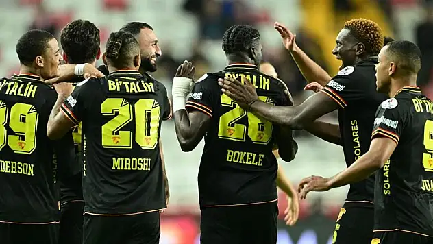 Göztepe, Antalyaspor karşısında ikinci yarıda geri döndü