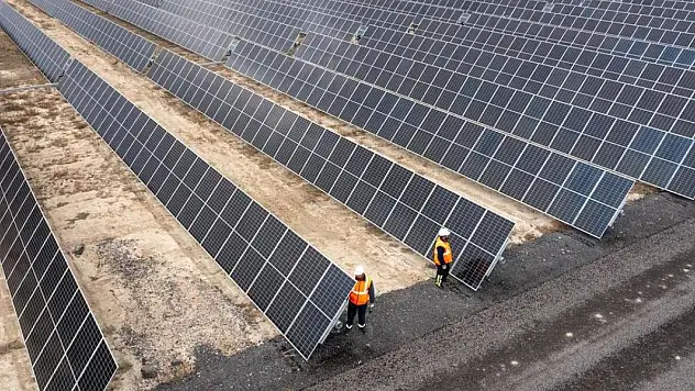 Güneş enerjisinde yıl sonu hedefi 20 bin megavat