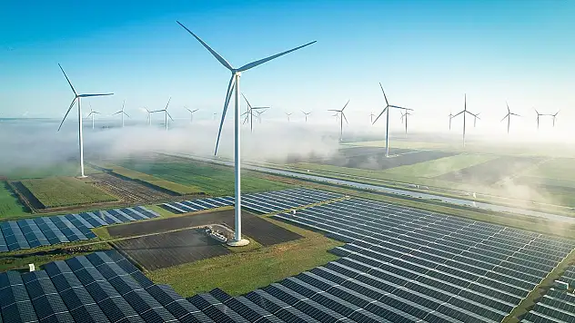 Güneş ve rüzgar enerjisi kapasitesi rekor kırdı
