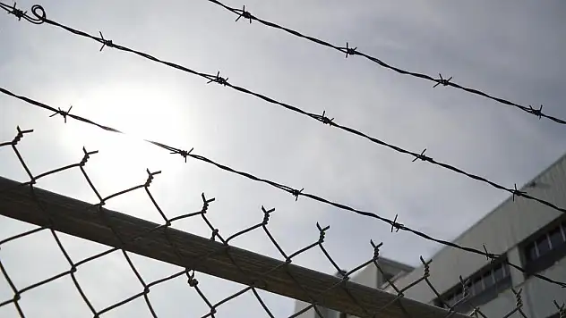 Güney Sudan'da 600 kişi gözaltı merkezinden kaçtı