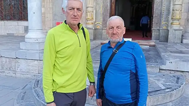 Hacca gitmek için bisikletle yola çıktılar! Konya'da konakladılar!