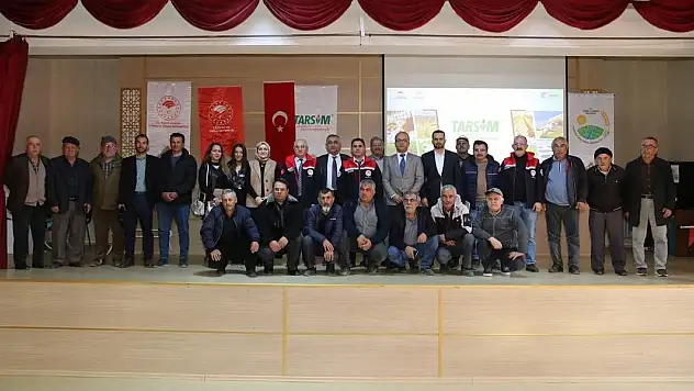 Hadim'de çiftçi eğitim toplantısı düzenlendi