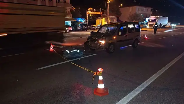 Hafif ticari aracın çarptığı yaya, öldü