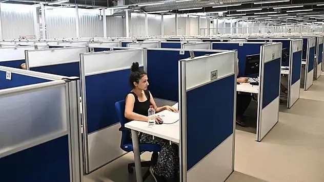Hafta sonu iki Elektronik Yabancı Dil Sınavı yapılacak
