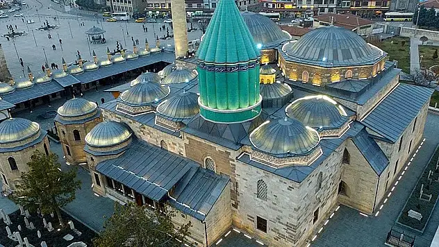 Haftanın tarihine bakış