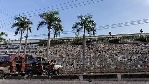 Haiti'de 11 bin kişi çeteler yüzünden evlerini terk etti