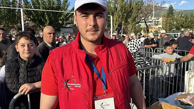 Hamsi Festivali'nde 7 ton hamsi dağıtıldı