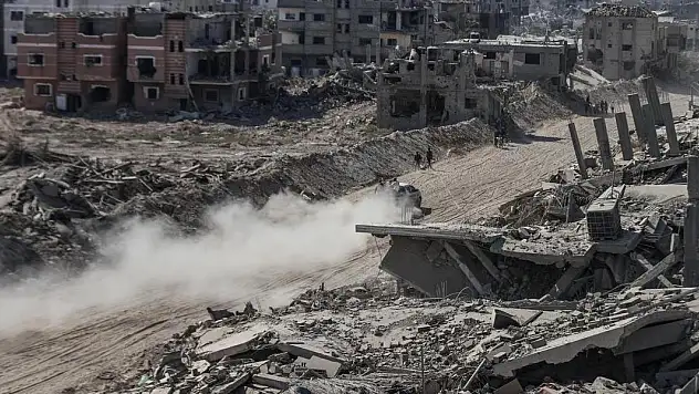 Han Yunus'ta 42 Filistinlinin cesedine ulaşıldı