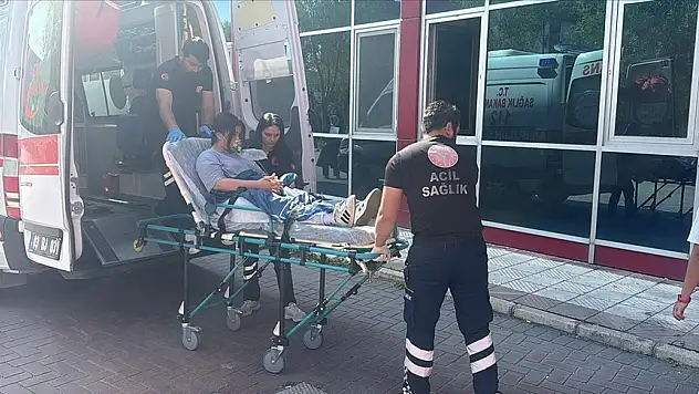 Hastanede tedavi gören öğrenci YKS'ye ambulansla götürüldü