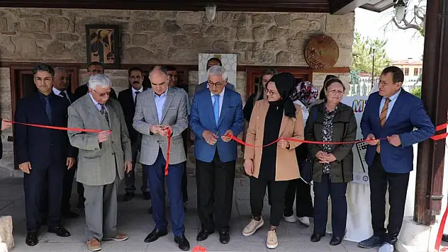 Hat Sanatında Makili sergisi açıldı