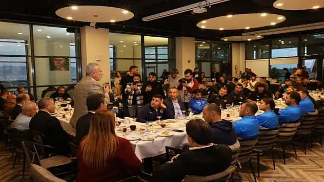Hatayspor, Konyaspor maçı öncesi moral yemeğinde buluştu