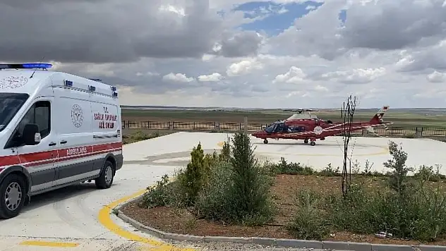 Hava ambulansı böbrek hastası için havalandı
