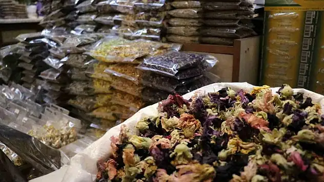 Havalar soğudu, aktarlarda yoğunluk arttı