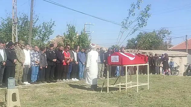 Hayatını kaybeden Konyalı karakol komutanı son yolculuğuna uğurlandı
