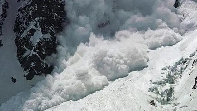 Hindistan'ın Uttarakhand eyaletindeki çığda 4 kişi hayatını kaybetti