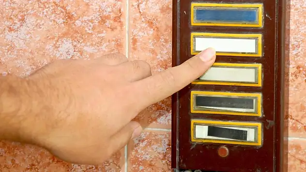 Husumetlisinin ziline basıp kaçan kişiye hapis cezası verildi!