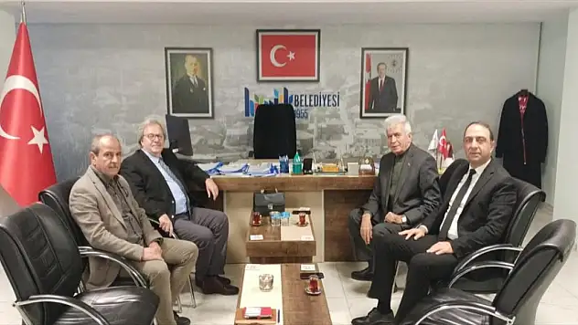 Hüyük Belediye Başkanı Sadık Sefer misafirlerini ağırladı
