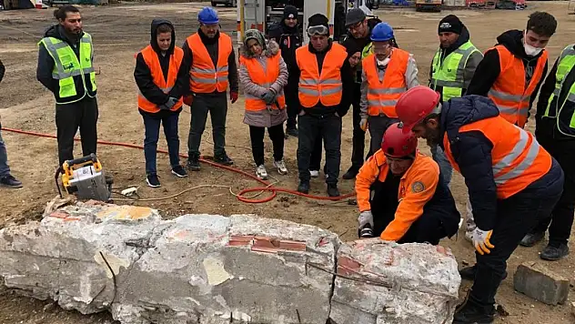 Hüyük'te arama kurtarma eğitimi yapıldı