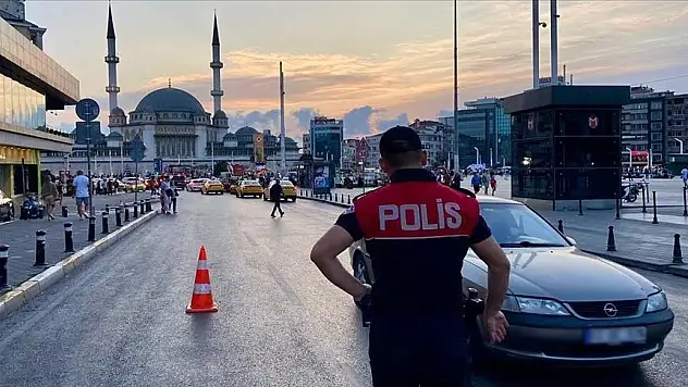 Huzur İstanbul uygulamasında 873 kişi gözaltına alındı