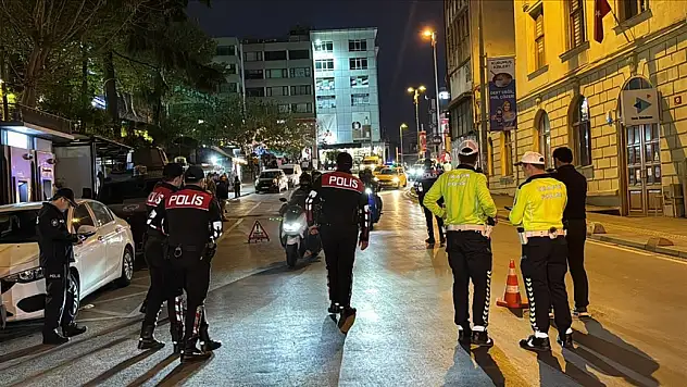 Huzur İstanbul uygulamasında 949 kişi yakalandı