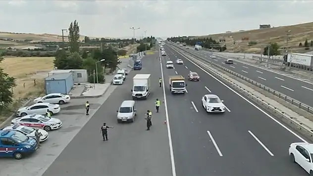 İçişleri Bakanı Yerlikaya: 2 milyon 526 bin 729 araç denetlendi