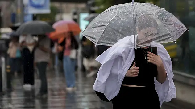 İçişleri Bakanlığı'ndan bazı iller için sarı kodlu uyarı: Gök gürültülü sağanak bekleniyor