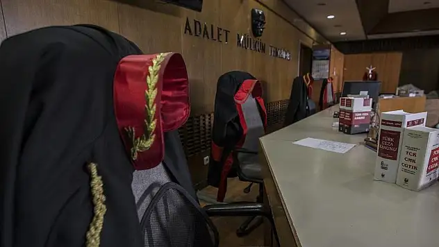 İkinci dönem hakim ve savcı yardımcılarının atamaları yapıldı