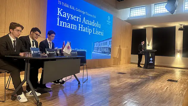 İmam hatip okullarının tarihi ve geleceği Konya'da konuşuluyor
