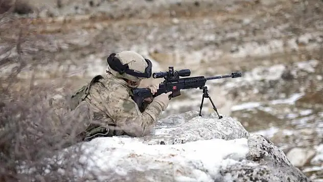Irak ve Suriye'nin kuzeyinde 5 terörist etkisiz hale getirildi