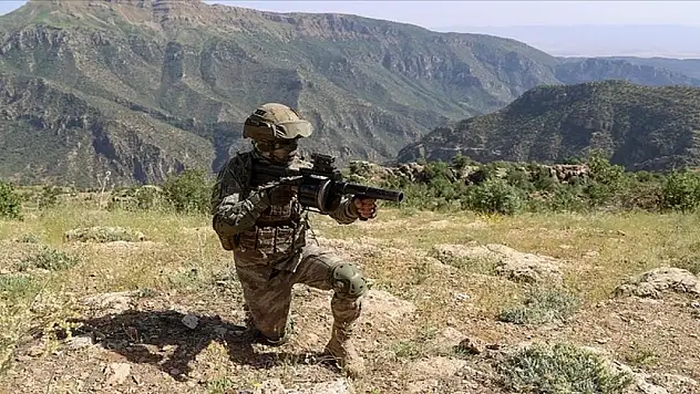 Irak'ın kuzeyinde PKK'lı 3 terörist etkisiz hale getirildi