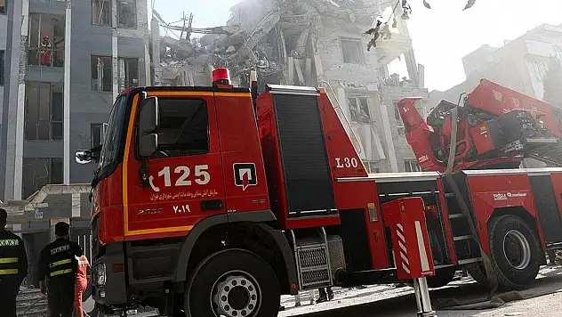İran devlet televizyonu: Bir binada 20'si çocuk 60 kişi hayatını kaybetti