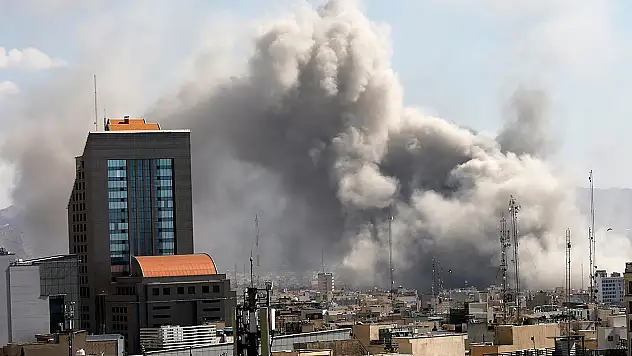 İran Kızılayı: ABD-İsrail'in saldırılarında 36 bin 593 sivil birim hasar gördü