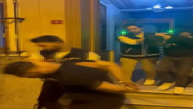 İş Yerine Kurşun Yağdırdı, Hamamda Yakalandı!
