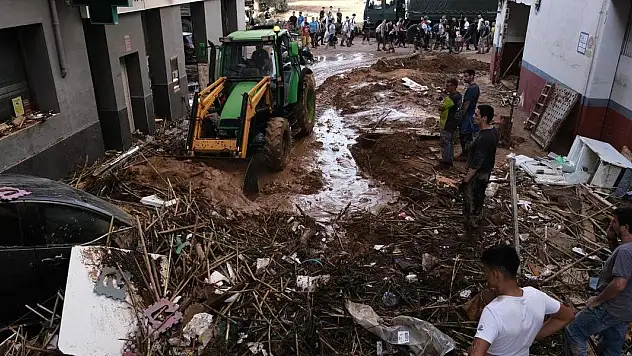 İspanya'daki sel felaketinde ölü sayısı 211'e yükseldi