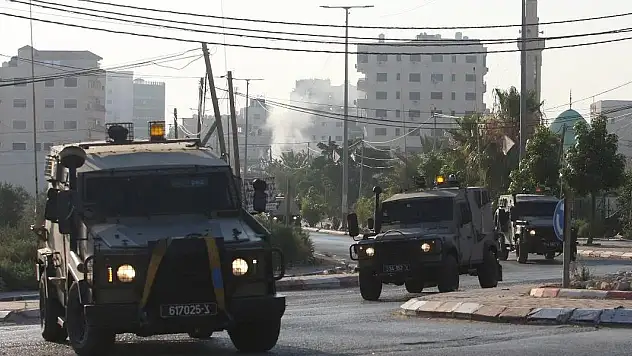 İsrail, 7 Ekim'den bu yana Batı Şeria'da 8 bin 640 Filistinliyi gözaltına aldı