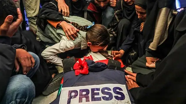 İsrail, ağustos ayında Gazze'de 15 gazeteciyi öldürdü